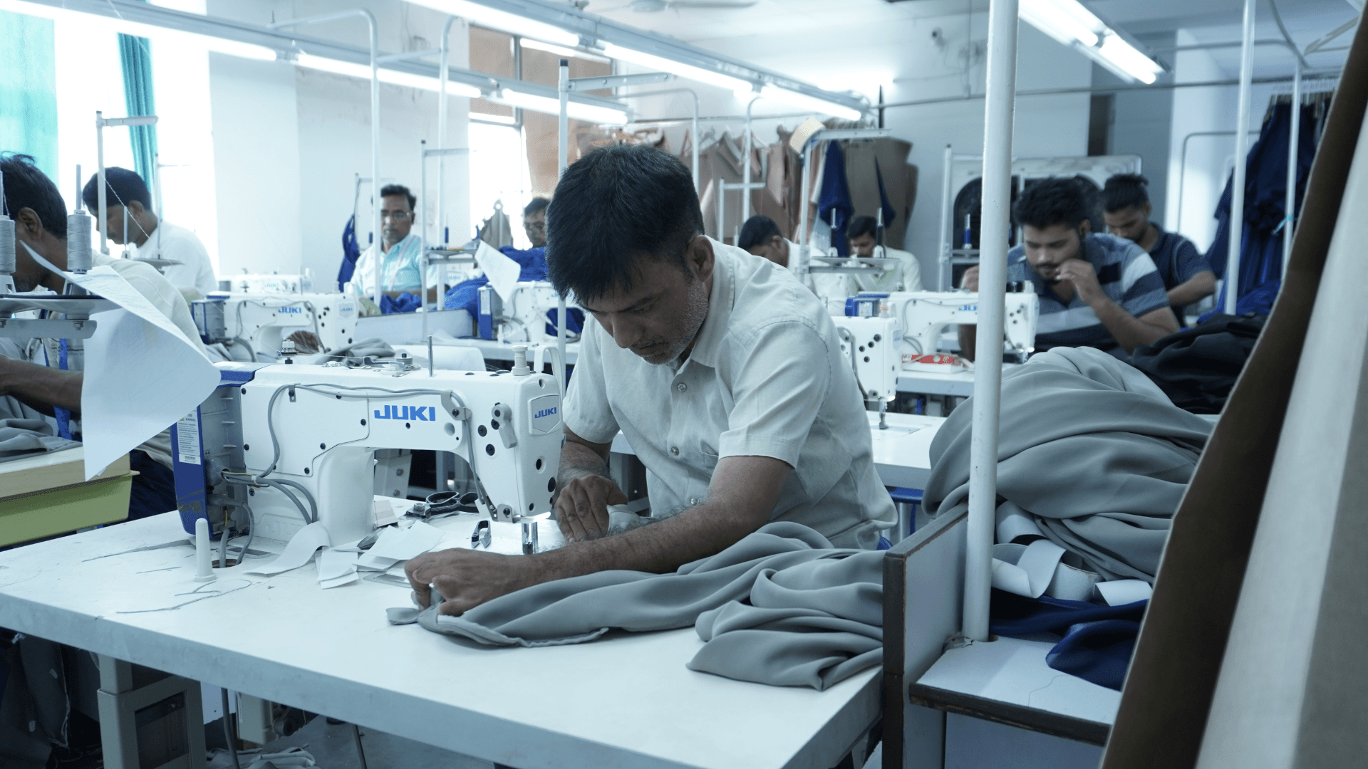 Why the Best Fashion Brands Work With Dedicated Supply Chain Partners